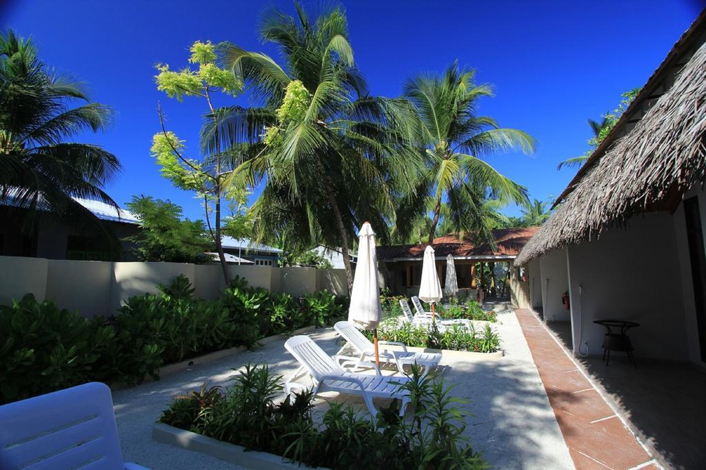 Local Island Inn Hangnaameedhoo Екстериор снимка