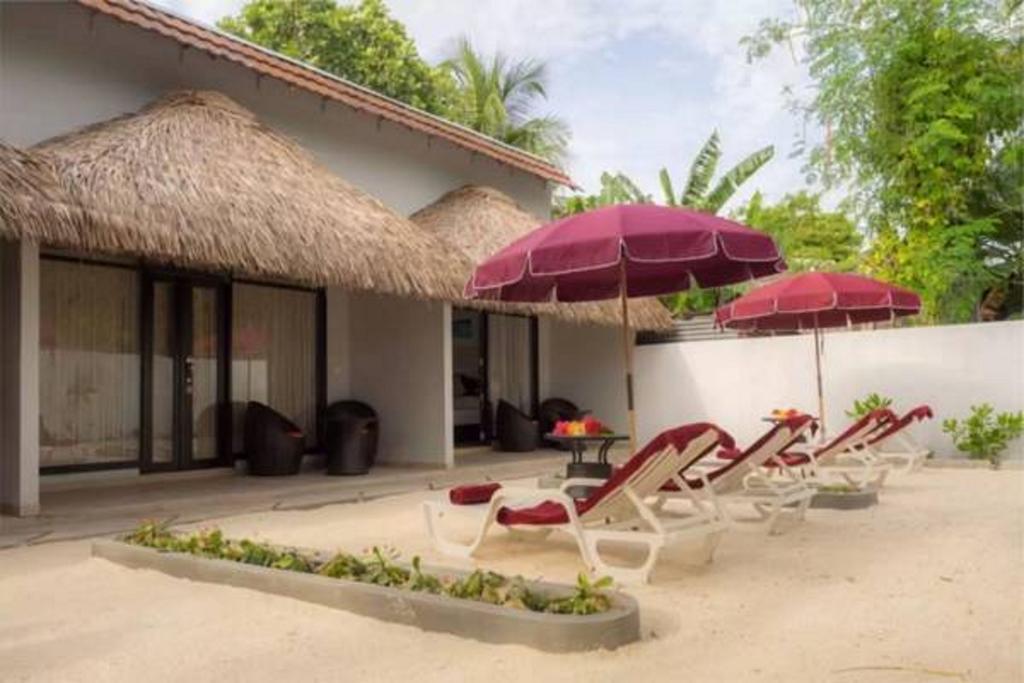 Local Island Inn Hangnaameedhoo Екстериор снимка