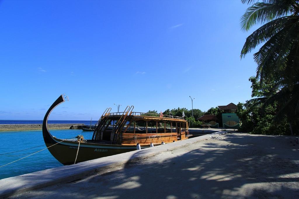 Local Island Inn Hangnaameedhoo Екстериор снимка
