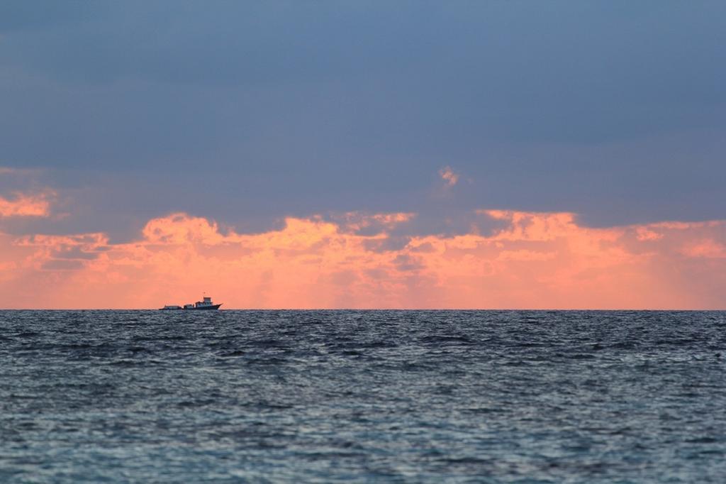 Local Island Inn Hangnaameedhoo Екстериор снимка