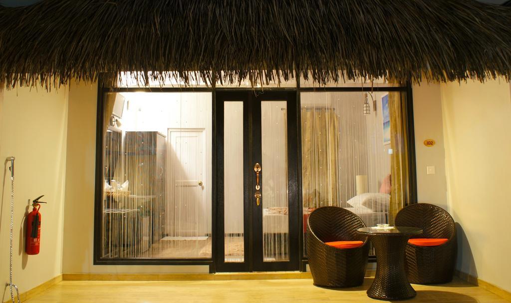 Local Island Inn Hangnaameedhoo Екстериор снимка
