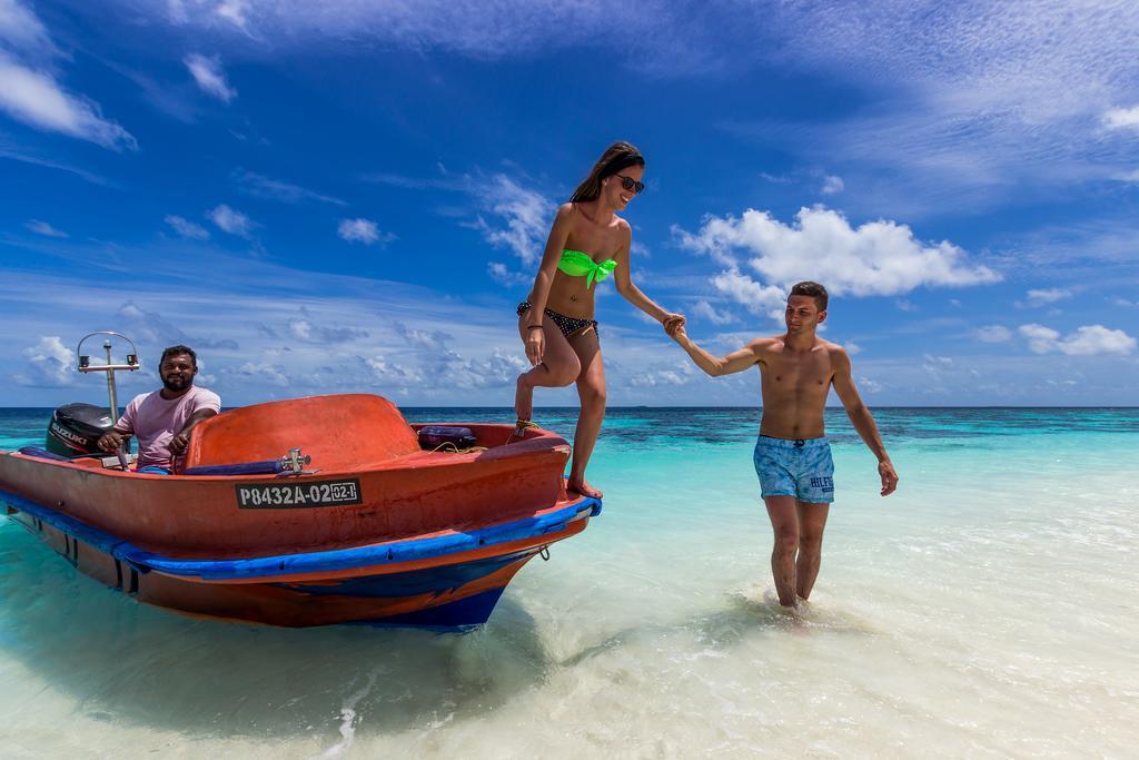 Local Island Inn Hangnaameedhoo Екстериор снимка